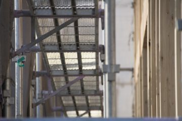 「知っていますか?」屋根足場費用を専門家が解説!